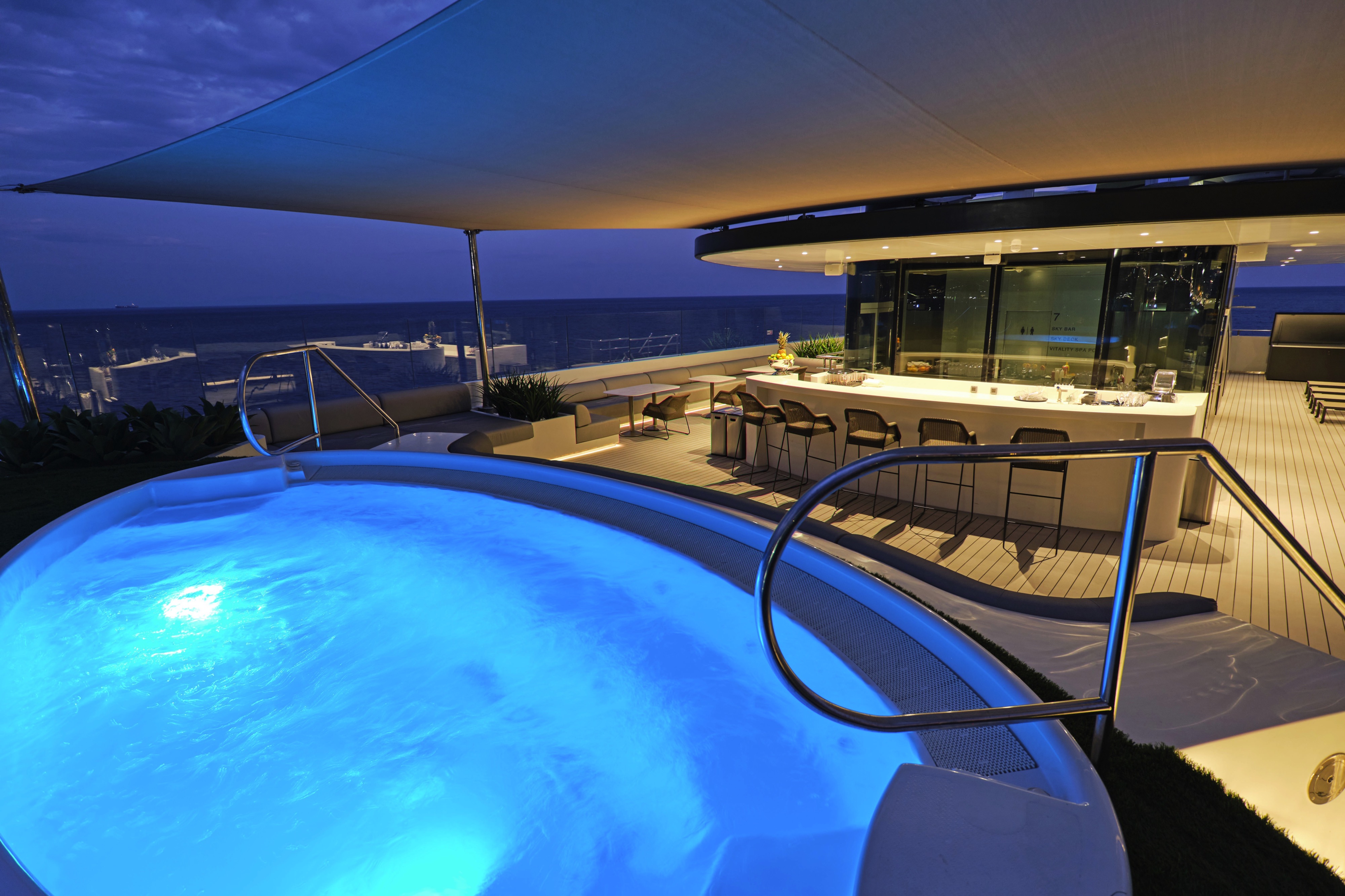 Emerald Sakara - Spa Pool